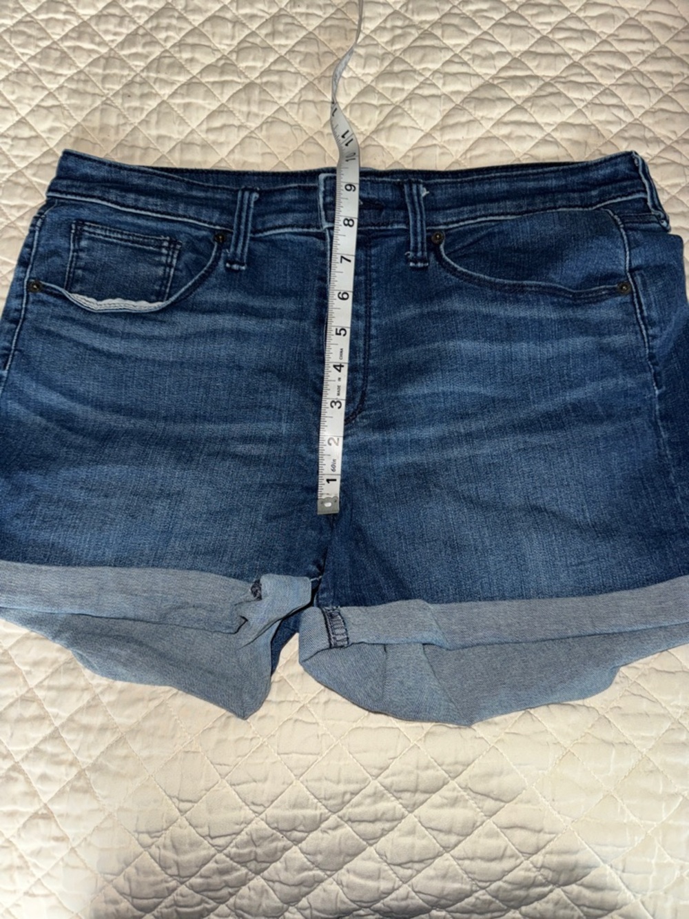 Universal Thread High Rise Midi 14 Shorts - Picture 4 of 7